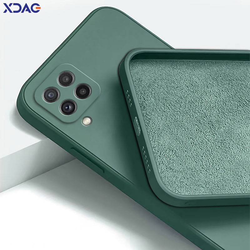 Square Liquid Silicone Back Co - огляд і ціна Phone Cases Burga