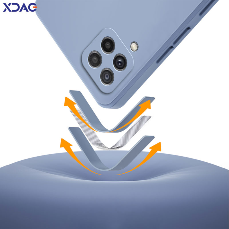 Square Liquid Silicone Back Co - огляд і ціна Phone Cases Burga